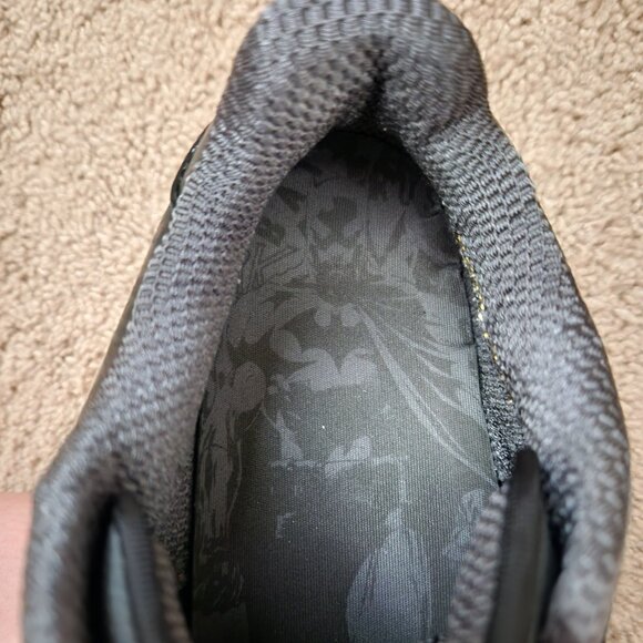 DC Comics Limited Soles Batman The Dark Knight Black Yellow Sneakers Shoes 2010 - Picture 8 of 11